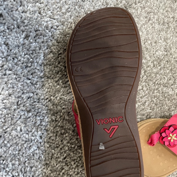 Vionic Pink Sandals - Picture 4 of 4